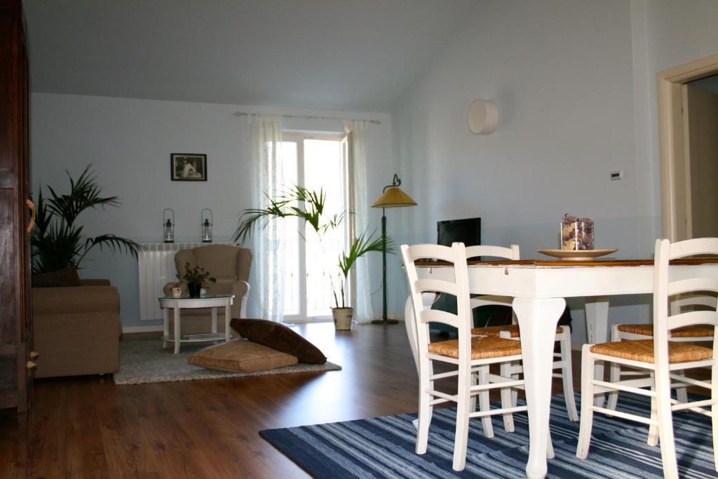 B&B Mario & Mario Trezzo Tinella Room photo