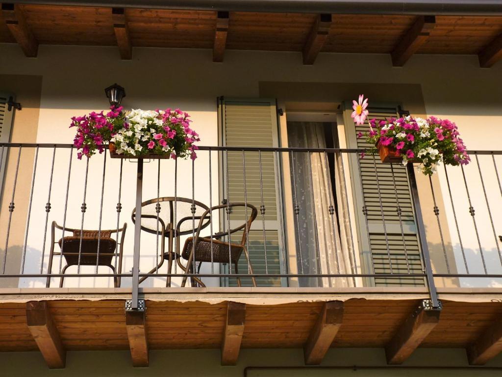 B&B Mario & Mario Trezzo Tinella Exterior photo